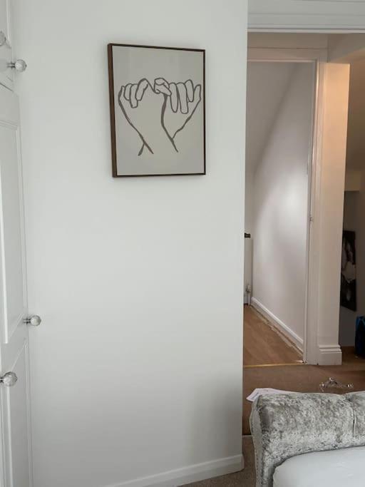 Spacious 4 Bedroom House Билерики Екстериор снимка